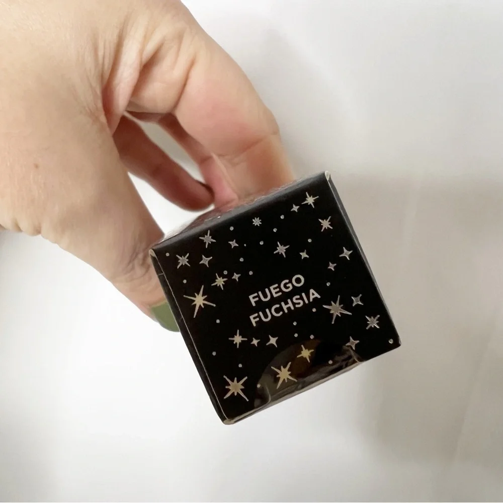 NEW in Box Lunar Beauty MOON PRISM LIQUID BLUSH — FUEGO FUSCHIA